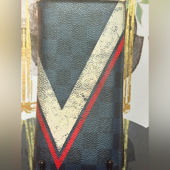 Louis Vuitton Damier Cobalt 2017 America's Cup Brazza Long Wallet - Picture 3 of 13